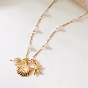 Ocean Charm Pearl delicate Necklace